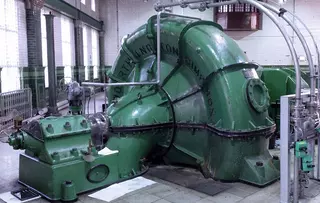 Retrofit auf geteilte Gleitringdichtung an historischer britischer Pumpwerksausrüstung in Deutschland.