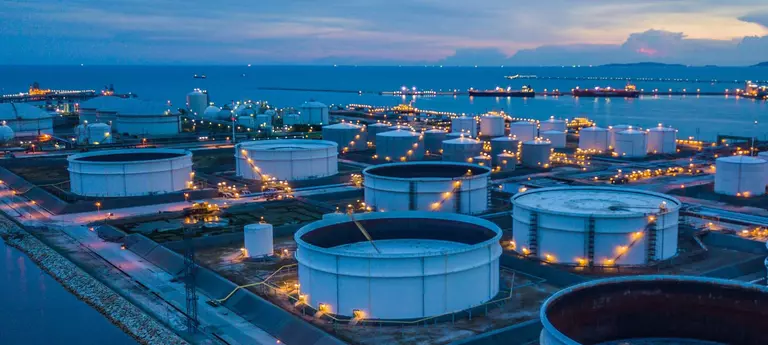 Reliable storage of crude oil