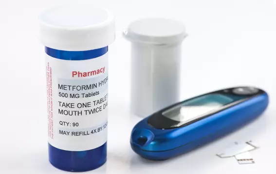 Retrofit of pharmaceutical agitators with AGSZ mechanical seals to enhance process reliability and hygiene in medicine production facilities in Norway.